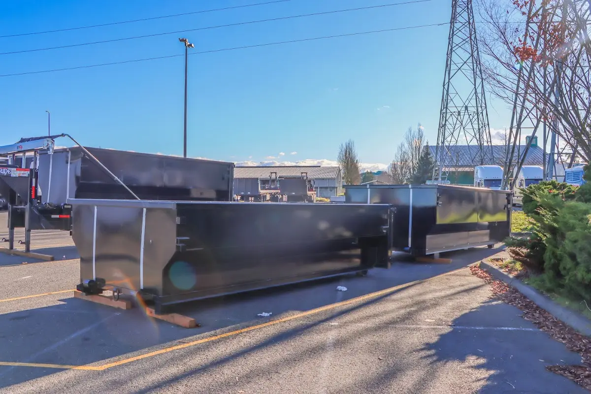 Professional dumpster rental and junk removal service in Edgecliff Village